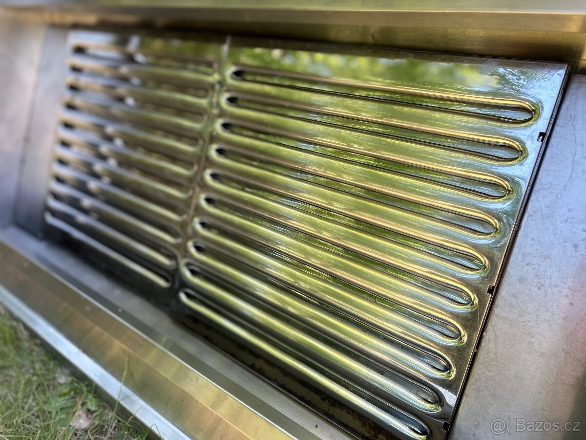 Nerezová profi digestoř - 2