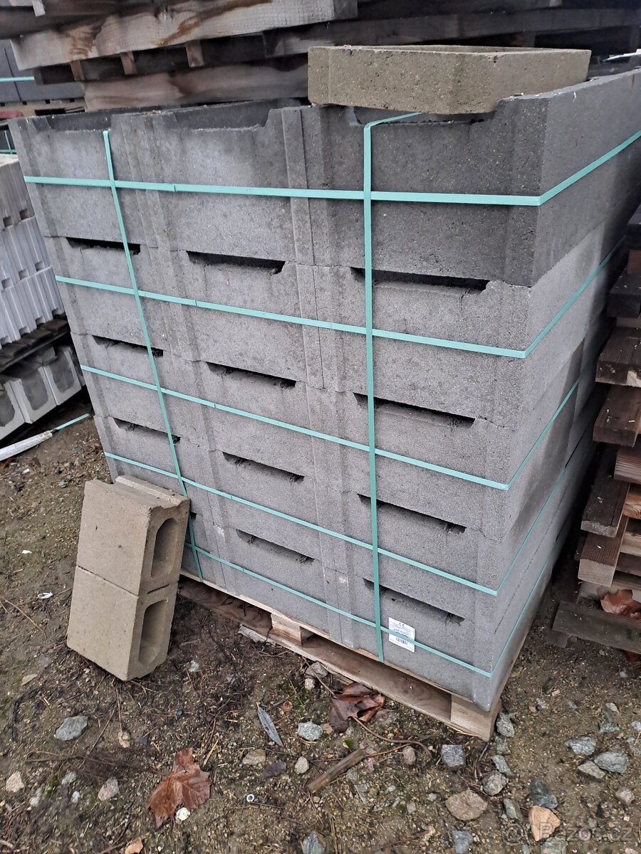 Prodám ztracené bednění 40cm šířka - 2