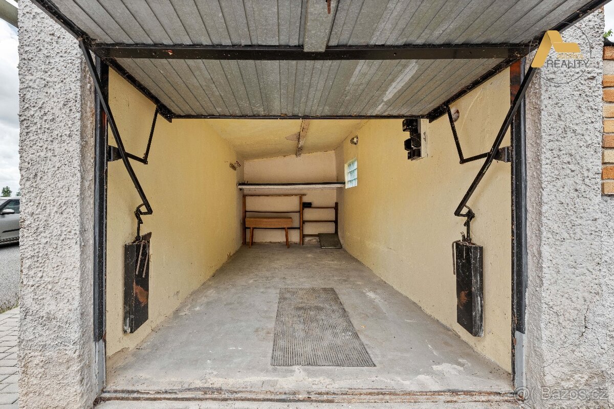 Prodej garáže v Protivíně - 2