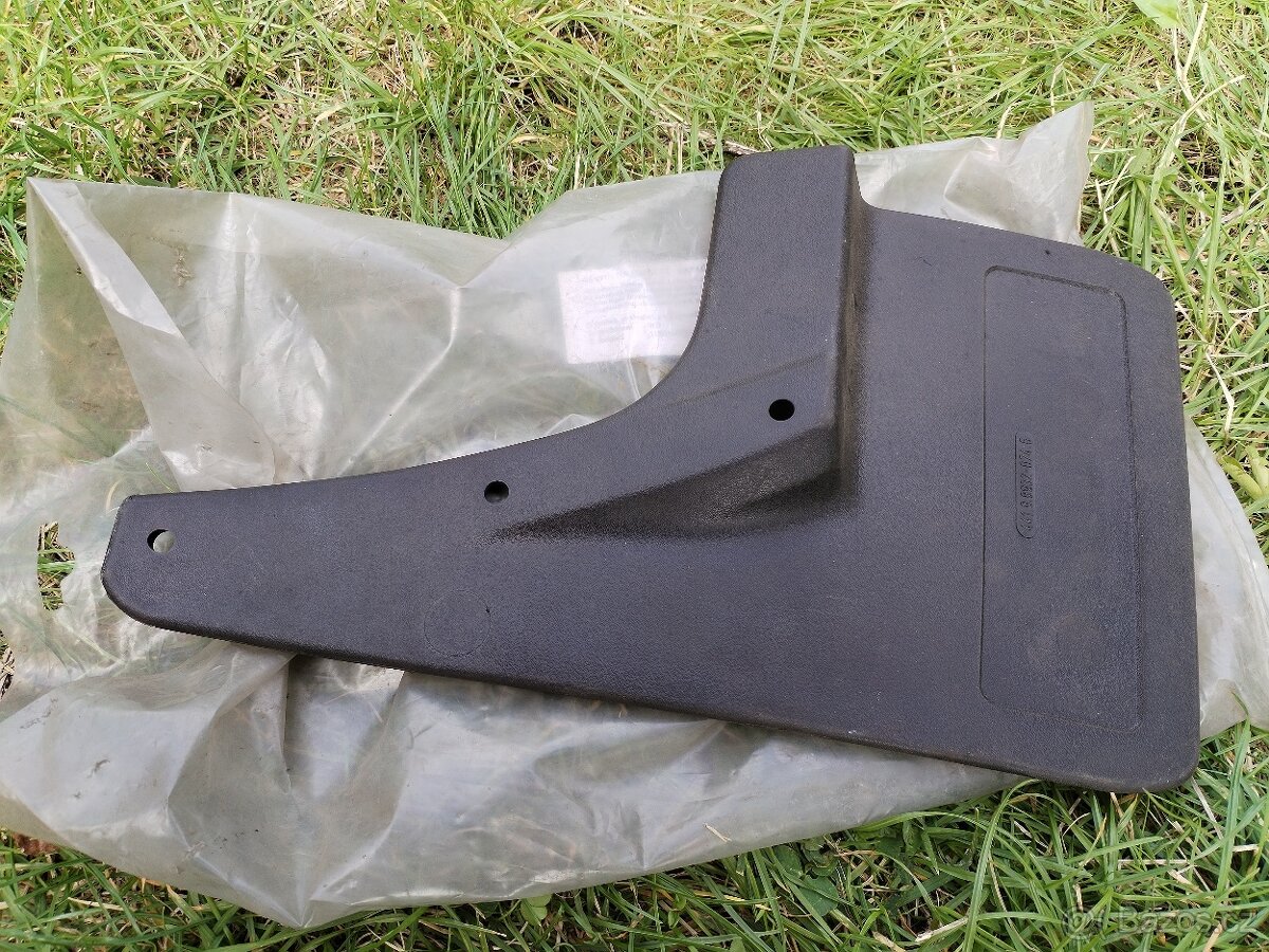 Nová originál zástěrka Škoda Favorit - 2