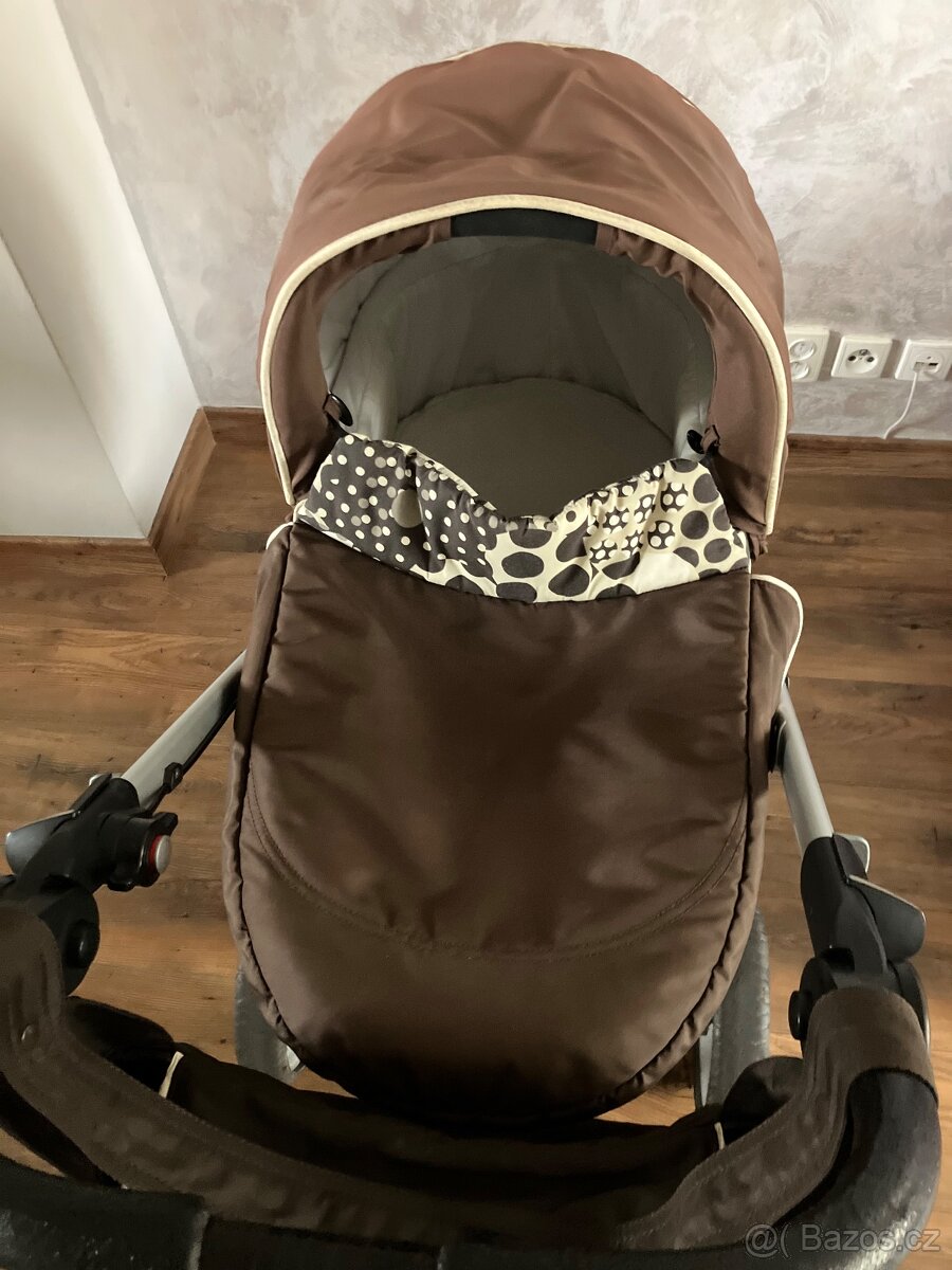 Kočárek Teutonia - 2