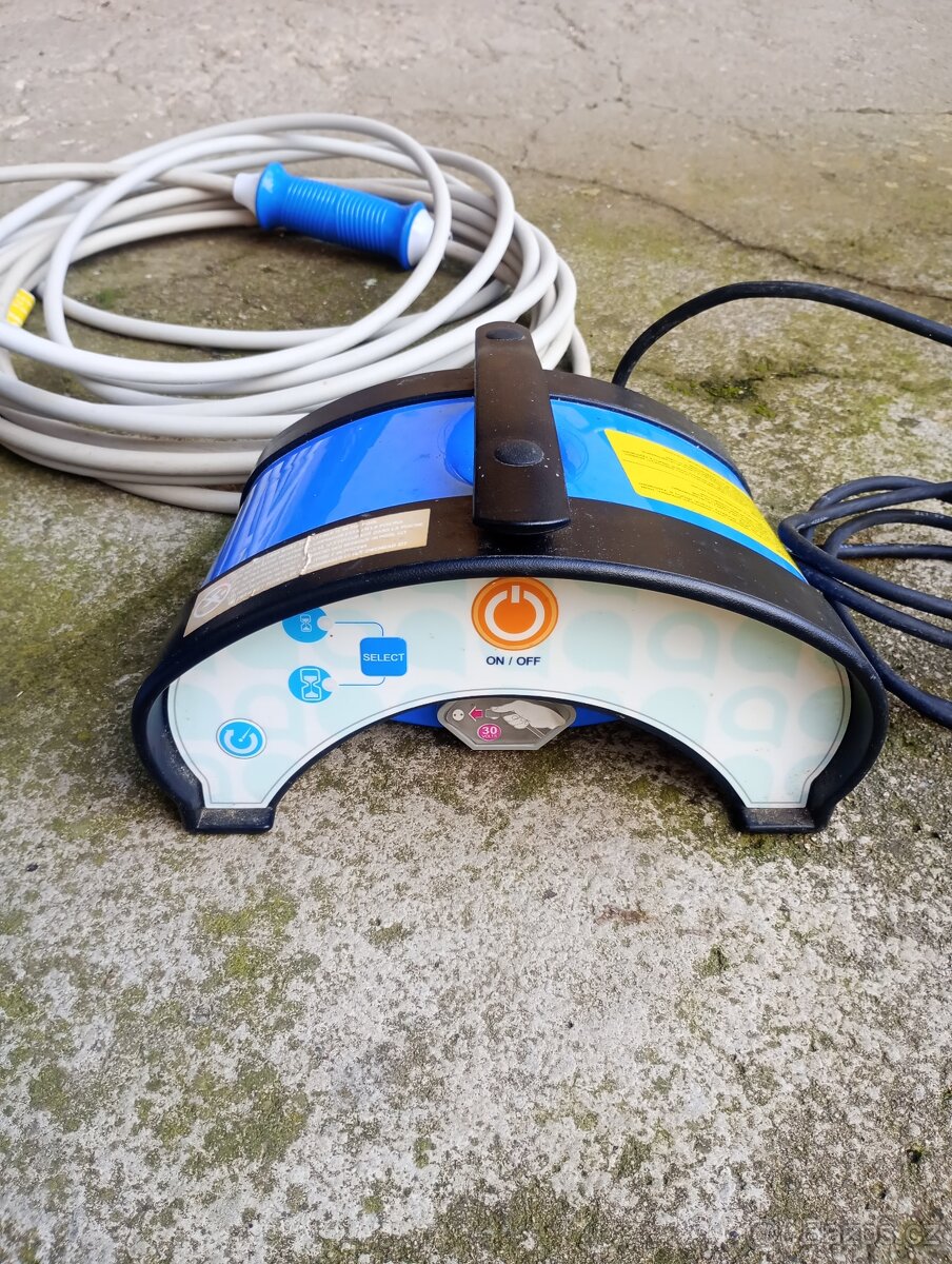 Bazénový vysavač Reaction - 2