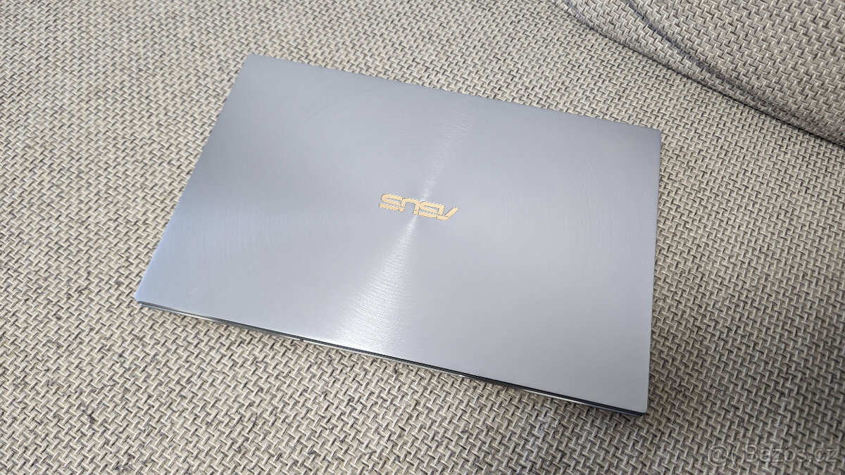 Asus Zenbook UM431D /Ryzen 5, 8GB RAM, 128GB SSD/ - 2