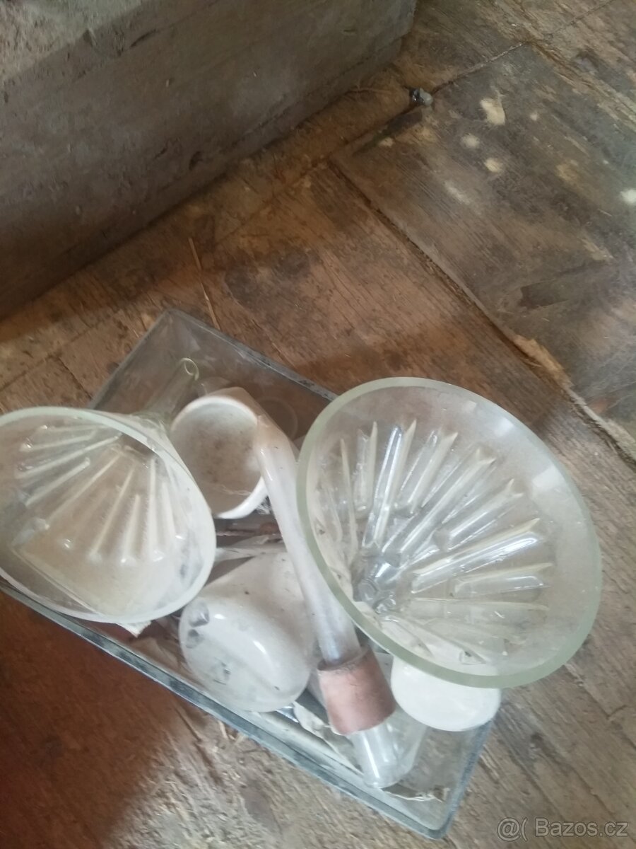 Laboratorní sklo - 2