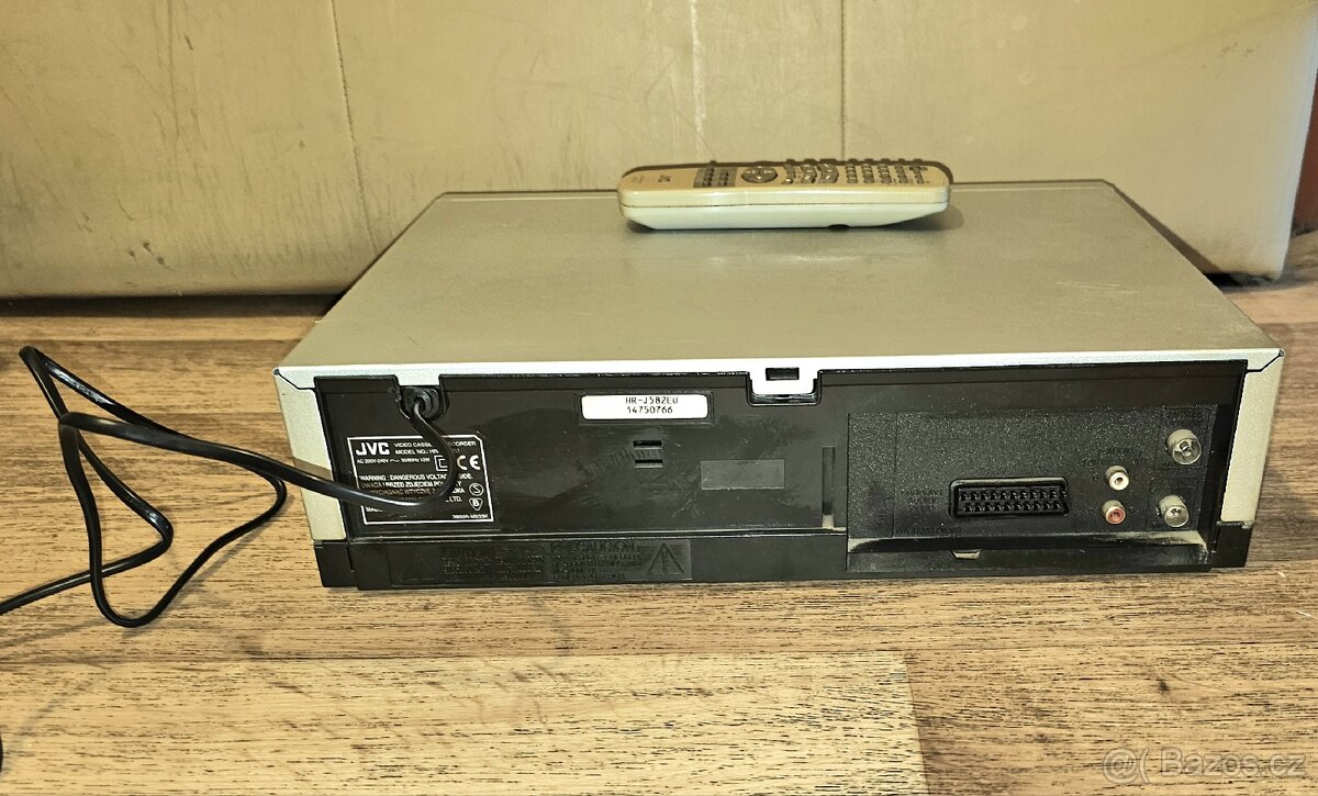 Videorekordér JVC - 2