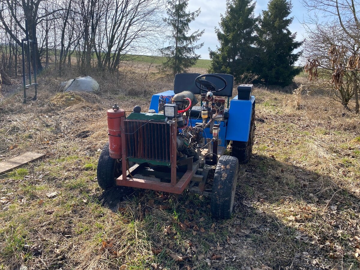 Malotraktor domácí výroby - 2
