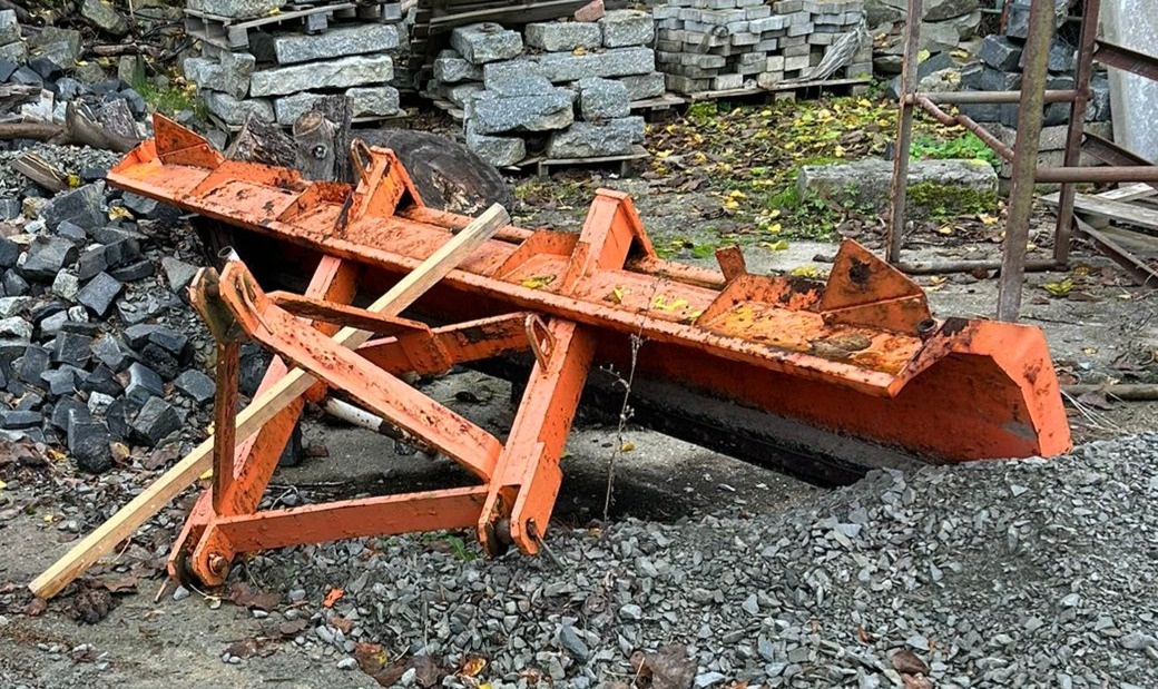 Nesené pracovní stroje za traktor - 2