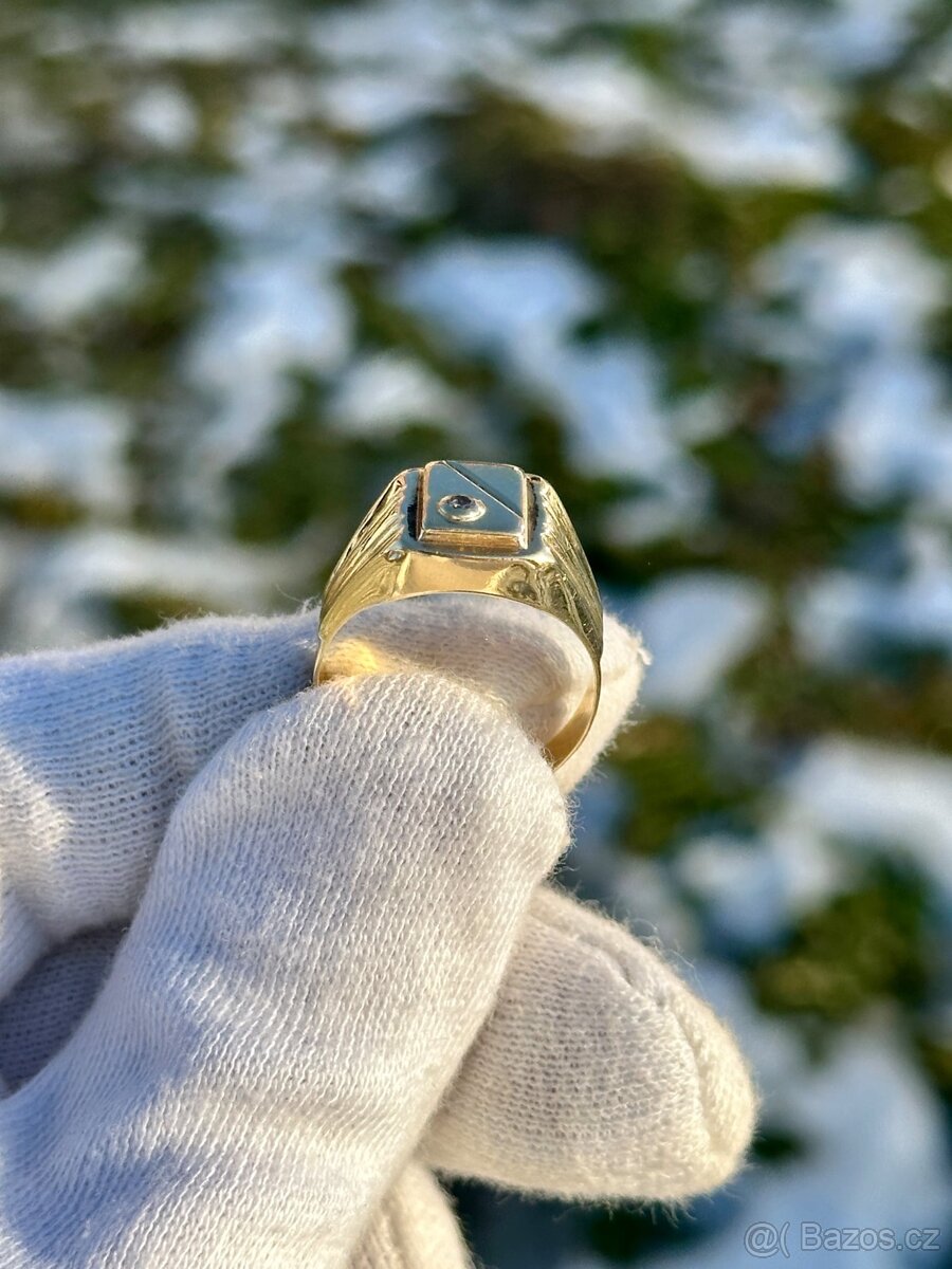 Zlatý prsten 5,58g - 2