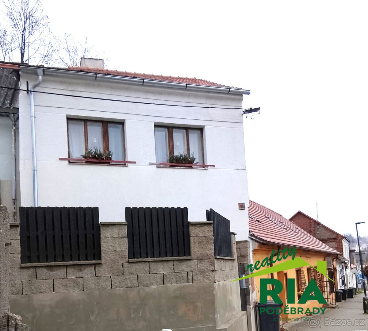 Týnec nad Labem okr. Kolín RD 2+1, dvorek - 2