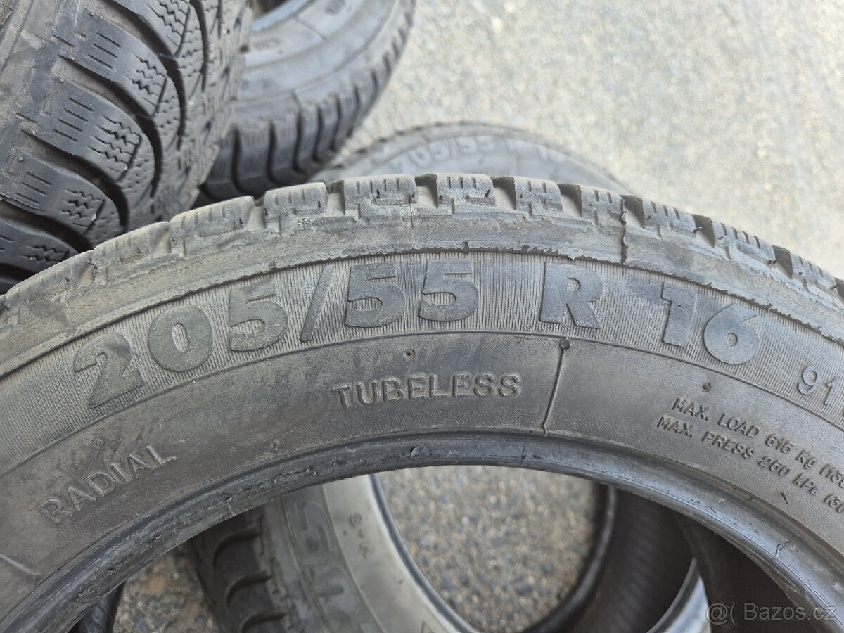 Zimní pneu - 205/55 R16 - 2