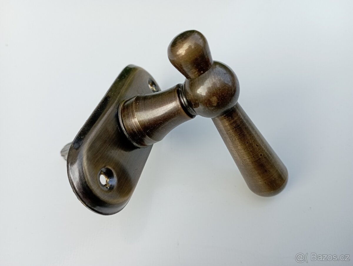 Okenní kličky mosaz - 2