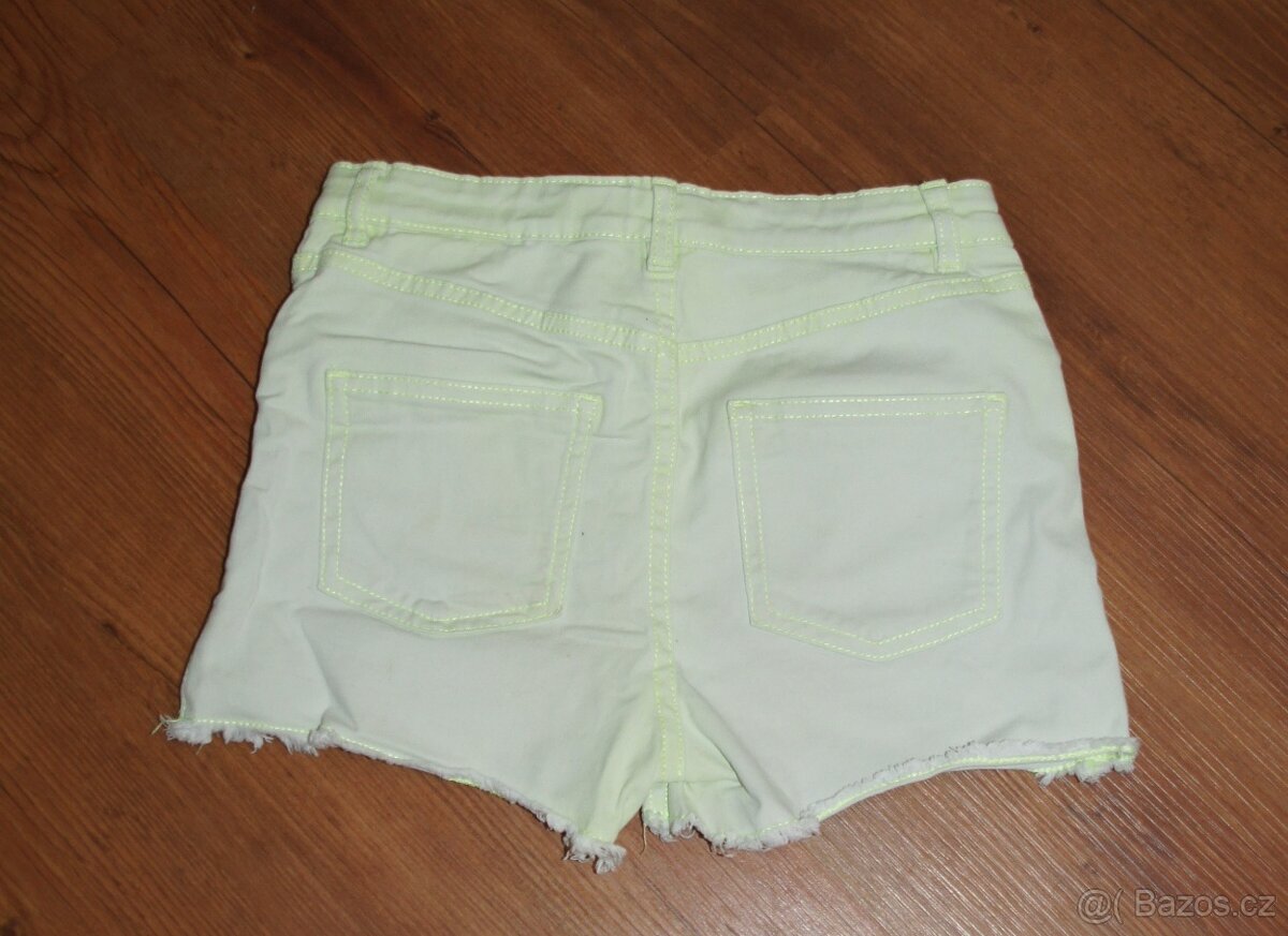 Zelinkavé kraťasy H&M - vel. 140 - 2