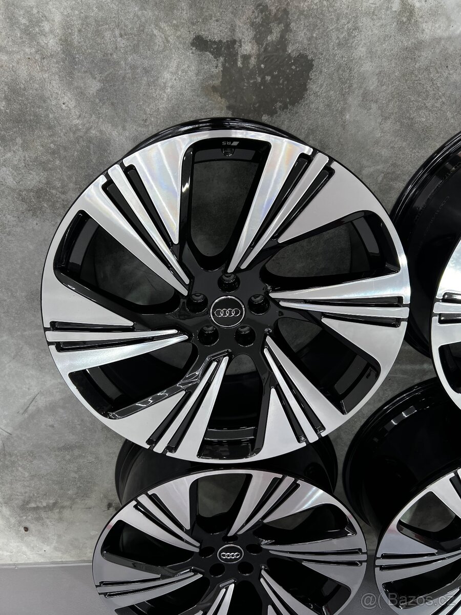 R22 Q7,Q8 etron 5x112 top - 2