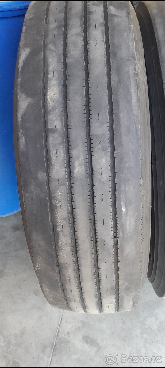 autobusové pneu 295/80R22,5 - 2