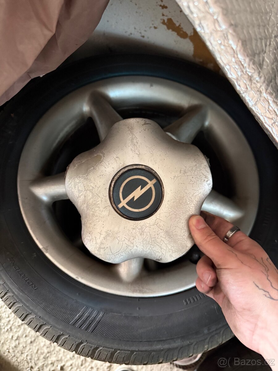 Opel kola 4x100 195/60r15 - 2
