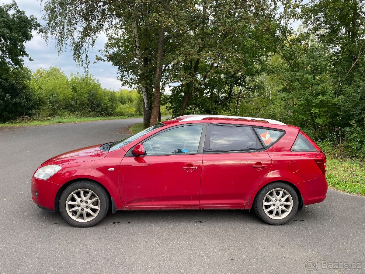 Prodám vozidlo KIA CEE’D 1.6 84kw - 2