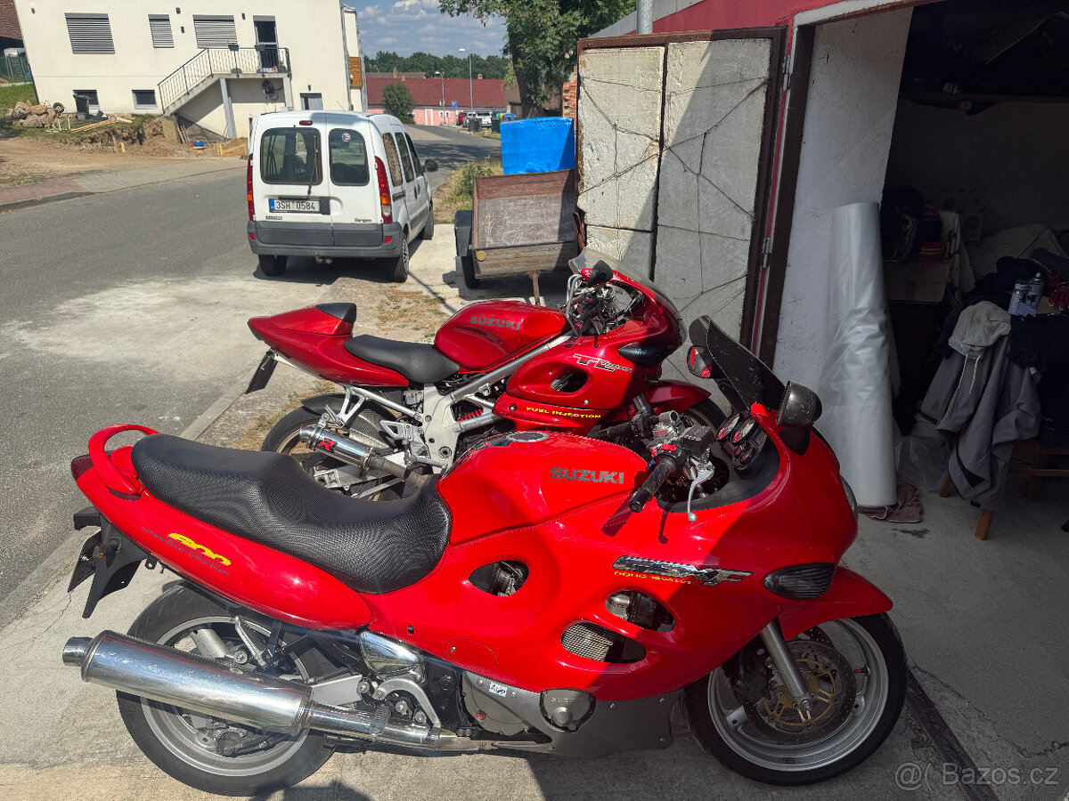 Suzuki GSX 600F - 2