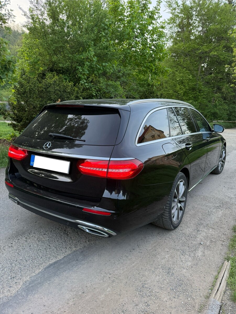 Mercedes Benz E220 143kw, servisovaný, DPH - 2