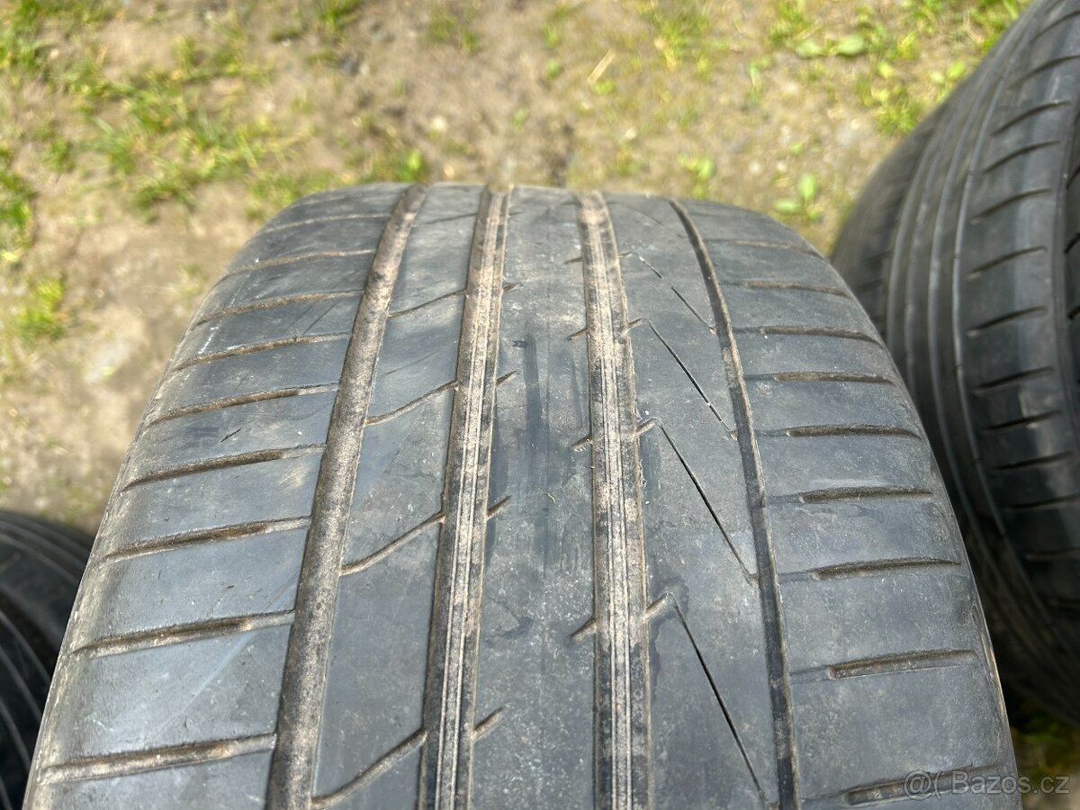 2ks letní pneu Hankook 245/40/18 - 2