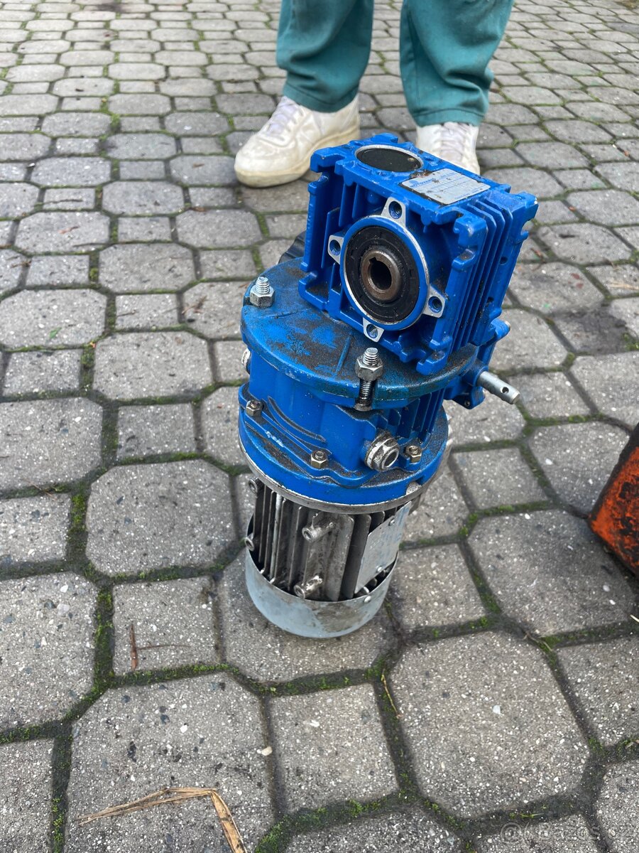 Prodám staré elektromotory - 2