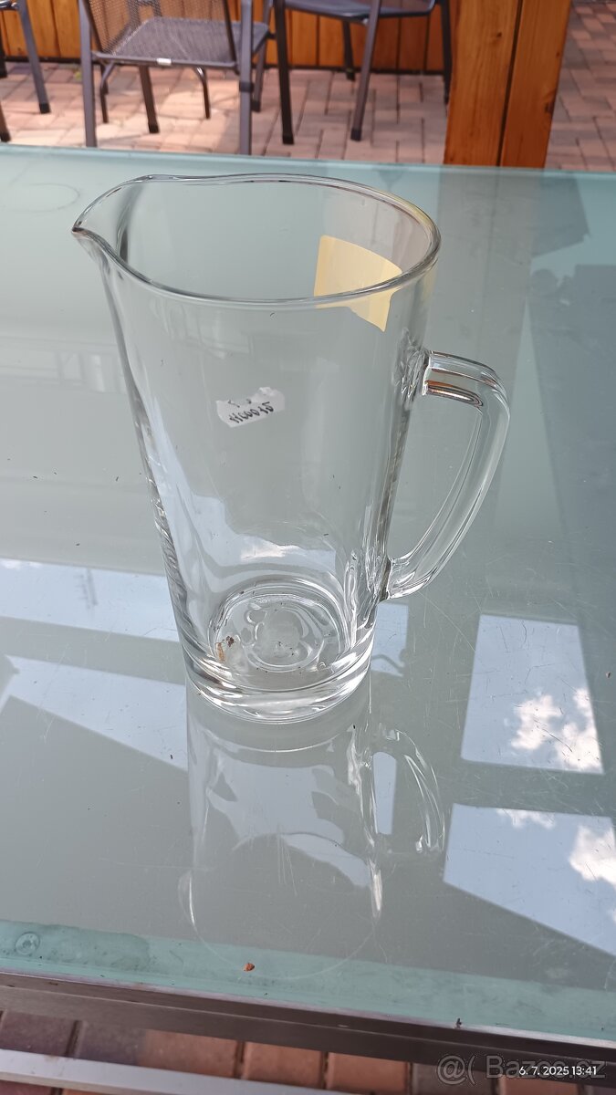 Skleněnou misku, džbánek a sklenici - 2