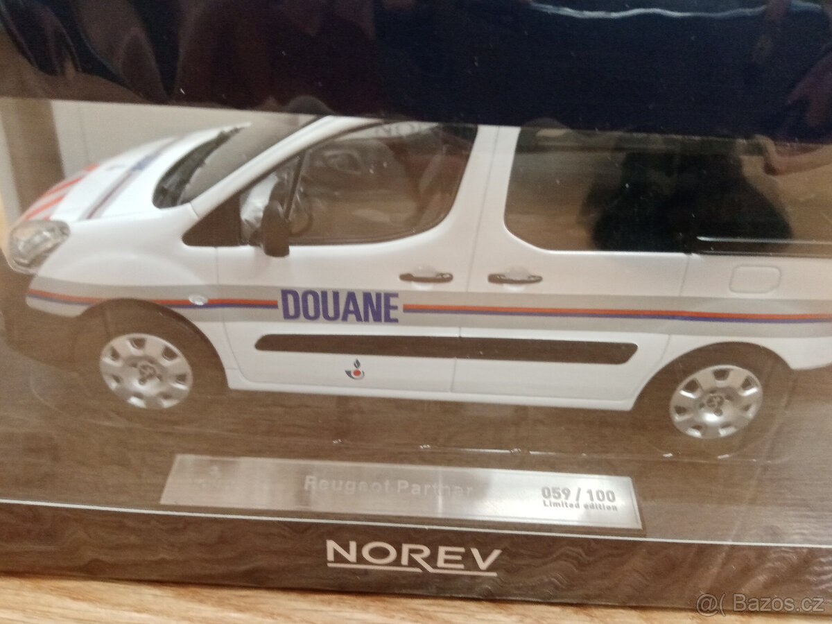 Peugeot Partner 1/18 - 2