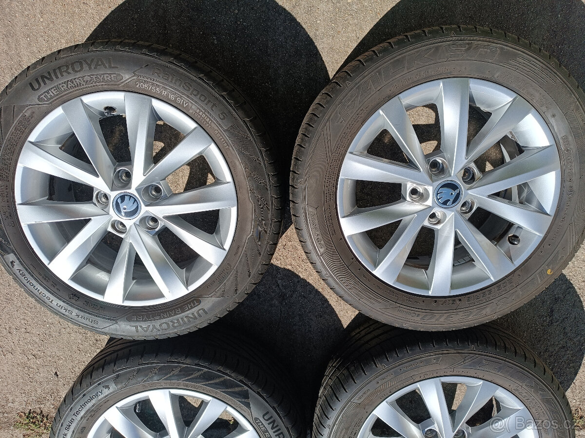 Škoda Octavia III - alu 6,5x16 et46 + letní 205/55/16 - 2