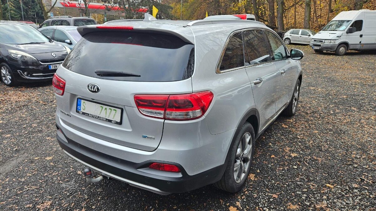 KIA Sorento 2.2 CRDI 16V 147 kW Premium 4x4 automat serviska - 2