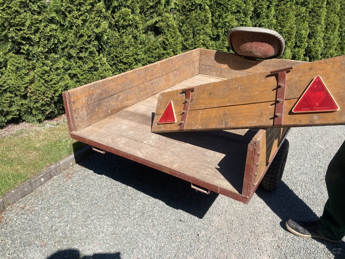 VOZIK ZA VARY,MF - 2