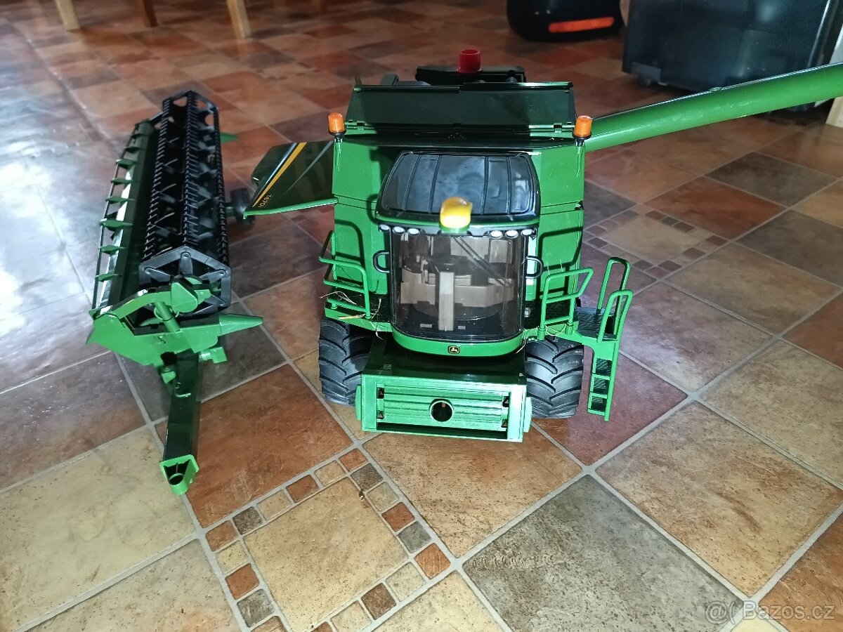 Kombajn John Deere - 2