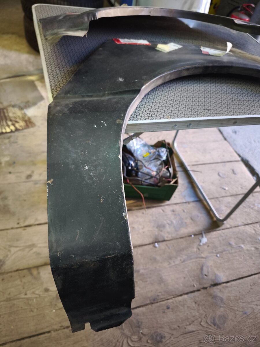Honda Civic mk4 1987-91 -3 door- lemy blatníků - 2