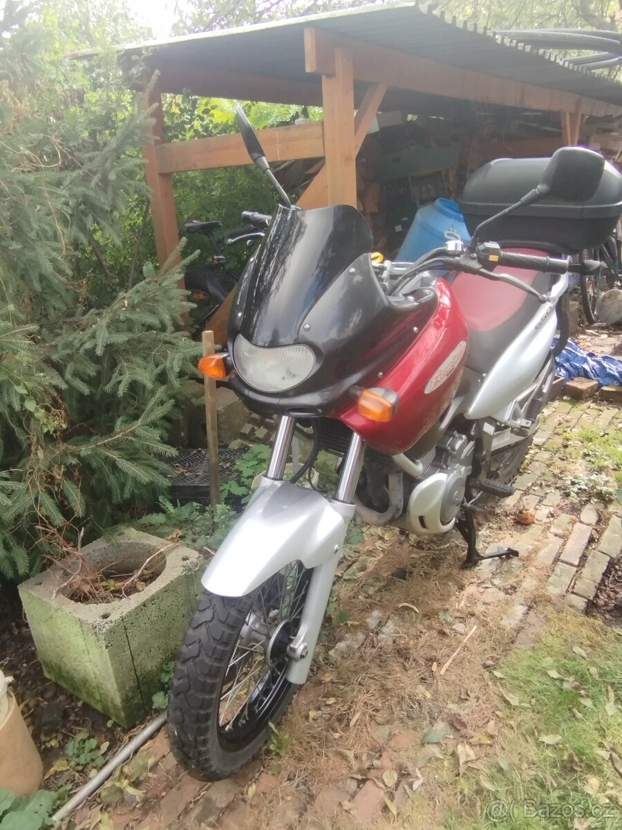 Suzuki xf 650 freewind - 2