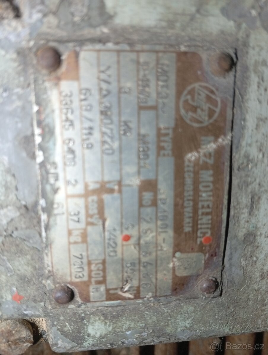 Šrotovník obilí, kostí a další - 2