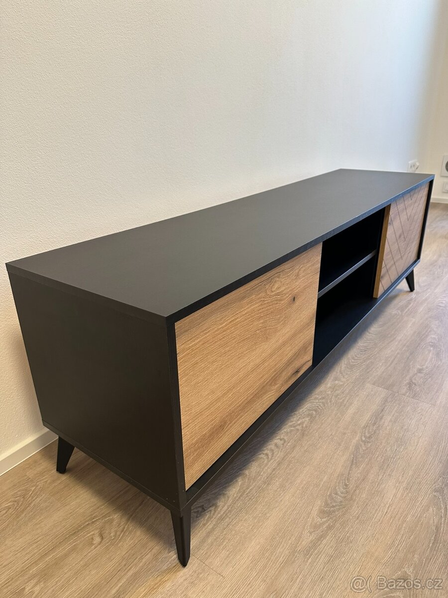 Prodám - televizní stolek - 2