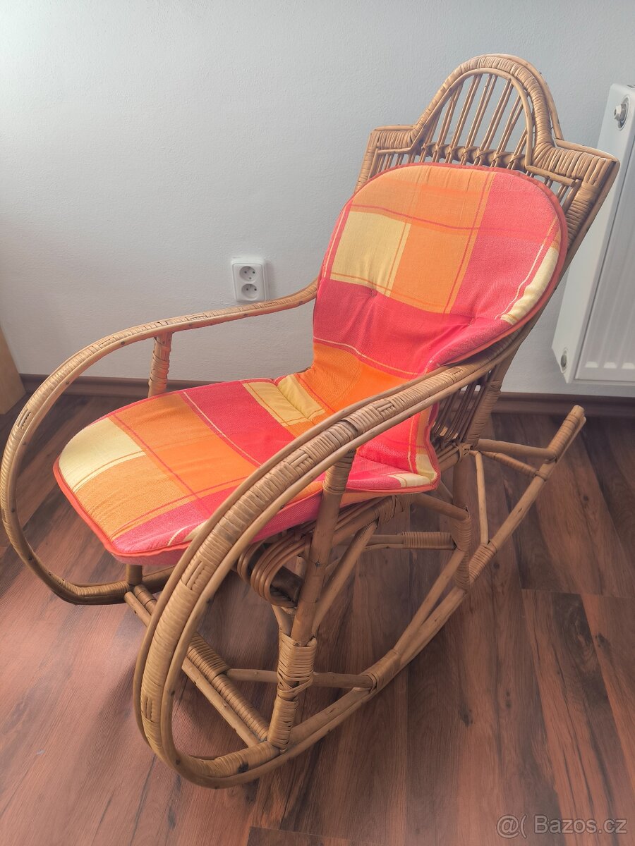 dětské houpací křesílko - 2