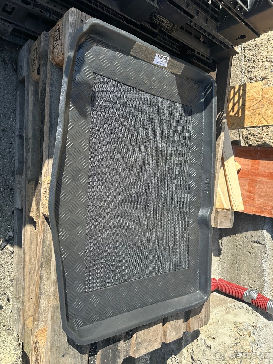 Fiat Punto vana do kufru - 2