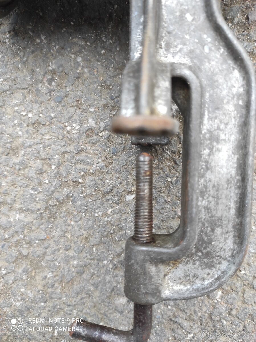 Řeznický mlýnek na maso - 2