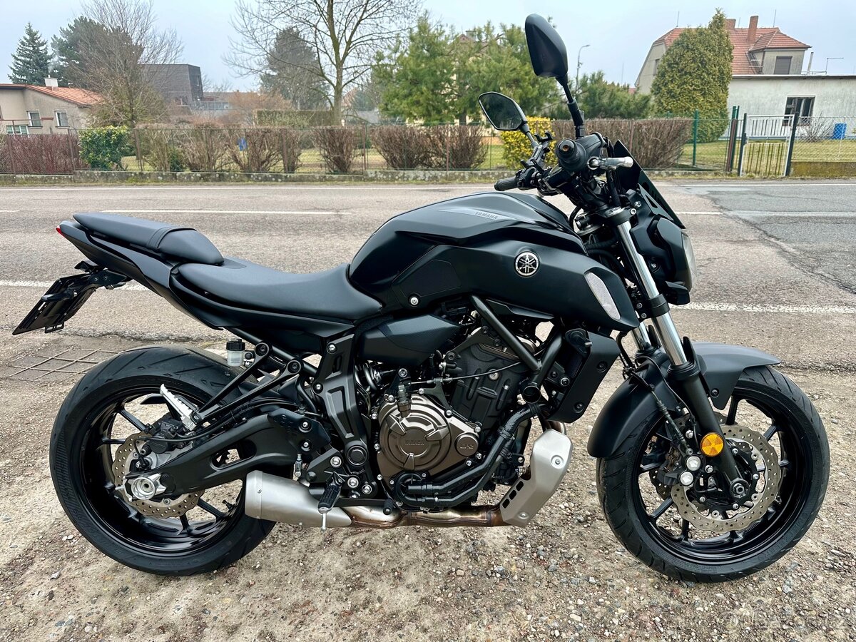 Yamaha mt 07 - 2