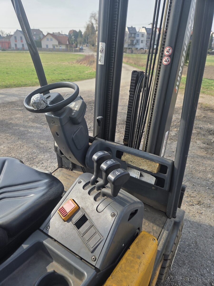 Ještěrka EFG 320 Jungheinrich - 2