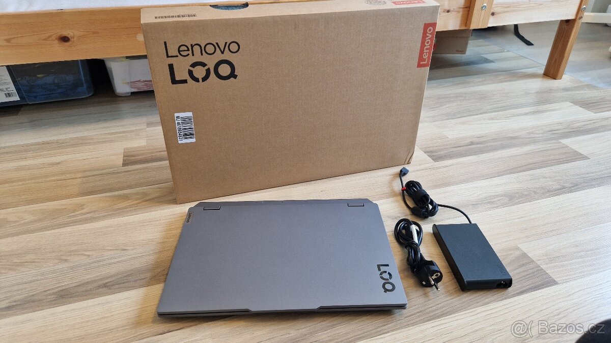 Lenovo LOQ 15IAX9 i5 - 12450HX - 2