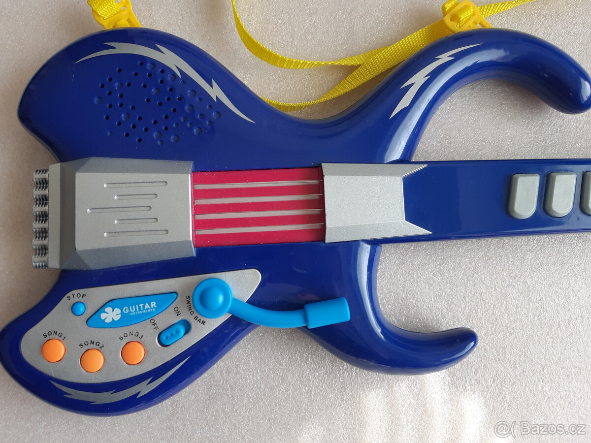 Dětská kytara - 2