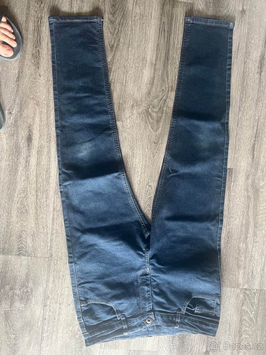 Dětské džíny 13-14 let - 2