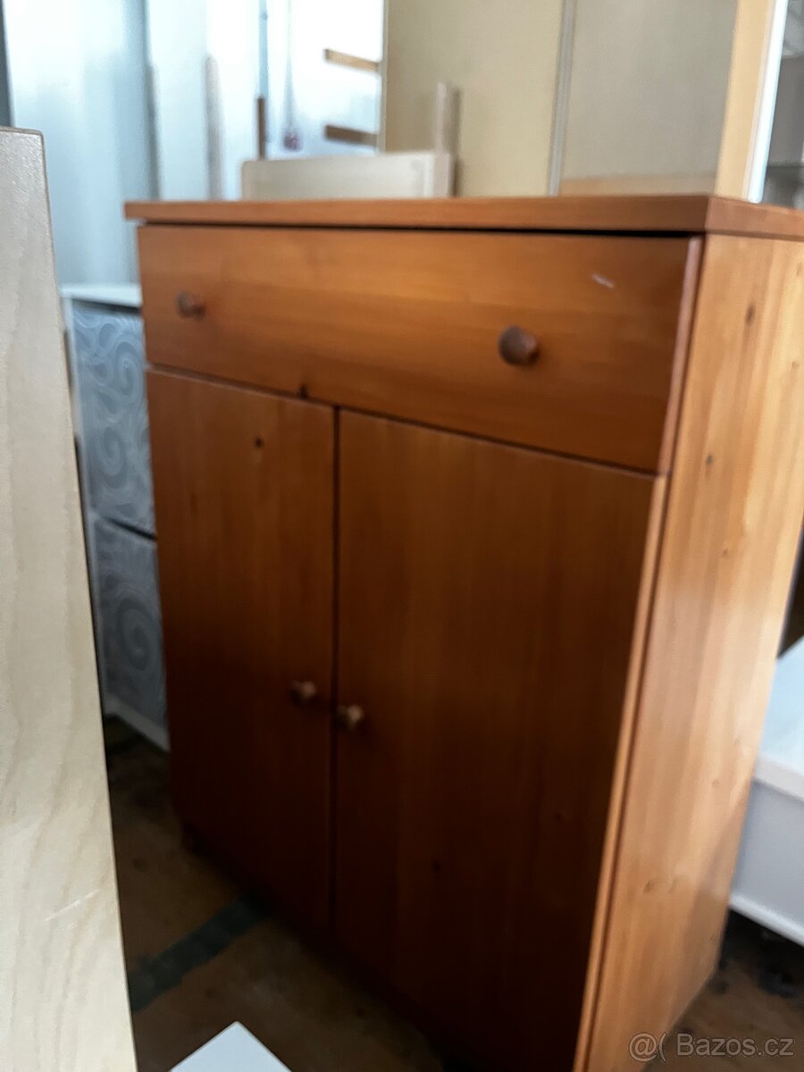 Komoda - 2