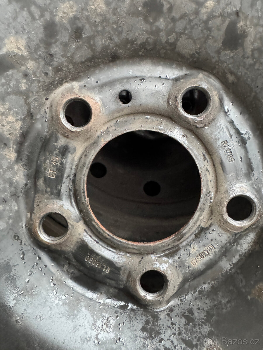 Hyundai iX35 - kola 16" - 6,5 J x 16 ET45 - 2