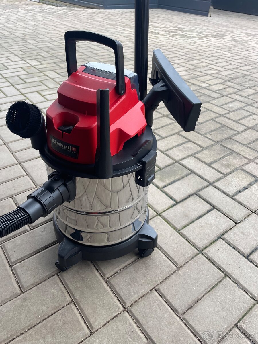 Einhell aku vysavač - 2