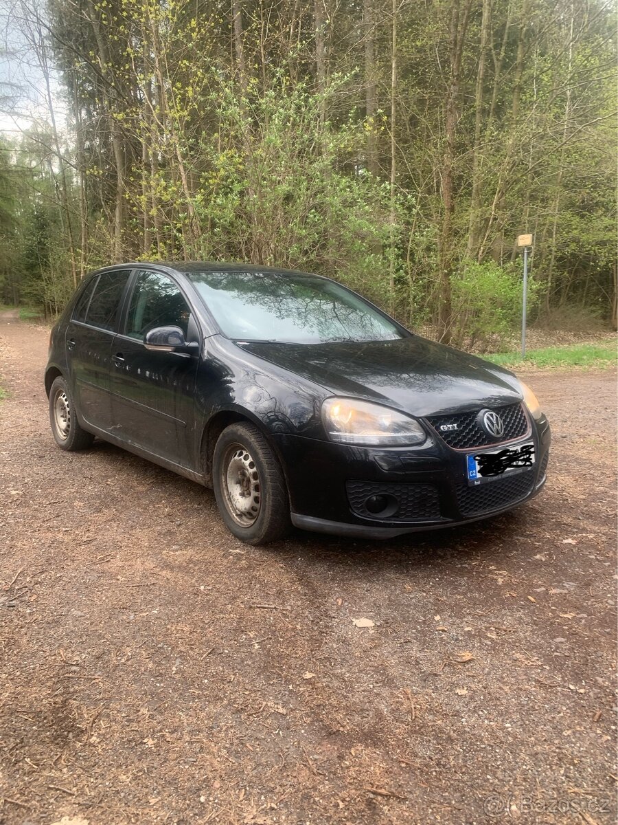 Golf 5 - 2