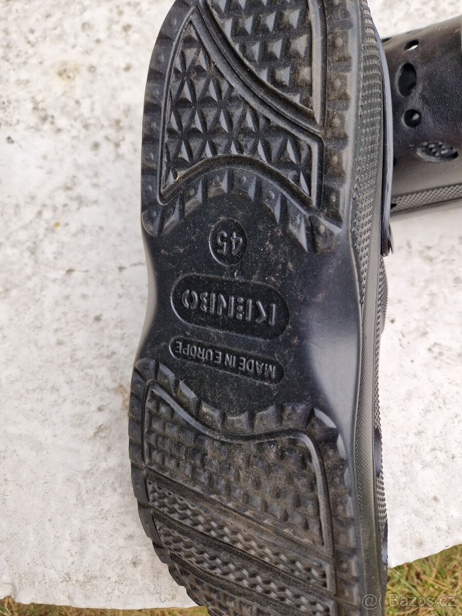 Zcela nové crocs - černé, vel 45 - 2