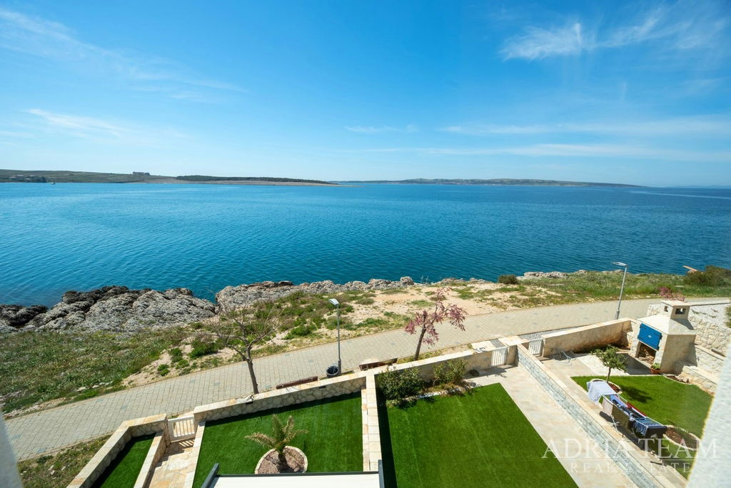 CHORVATSKO- EXKLUZIVNÍ APARTMÁN – PRVNÍ ŘADA U MOŘE POVLJAN - 2
