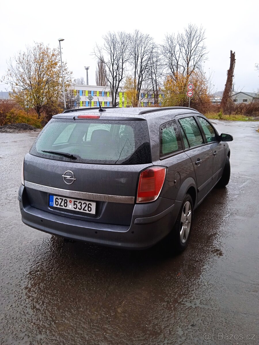 Opel Astra H caravan - 2