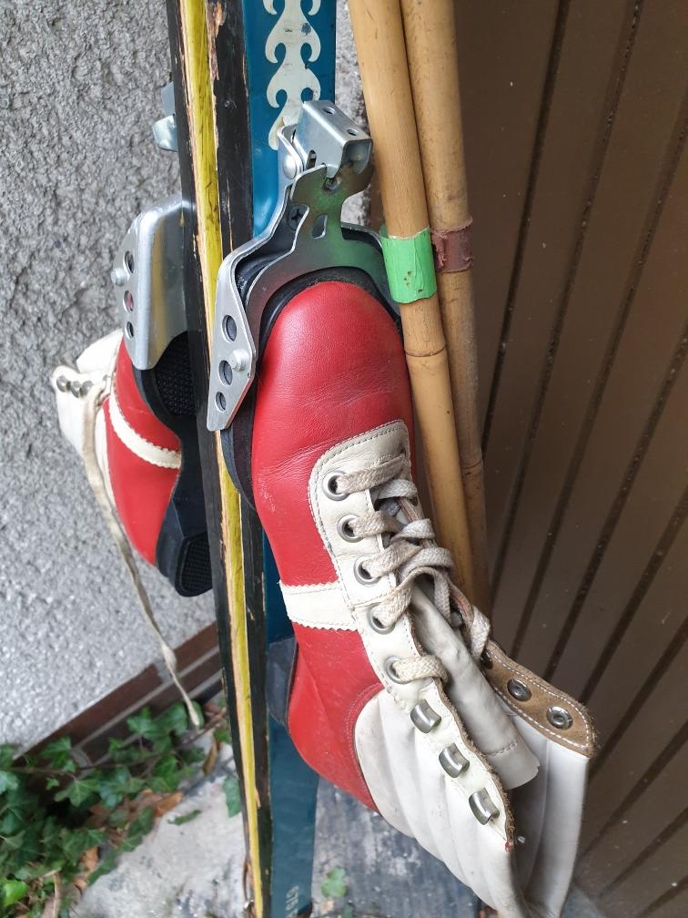 Prodám běžecký lyžařský komplet - 2